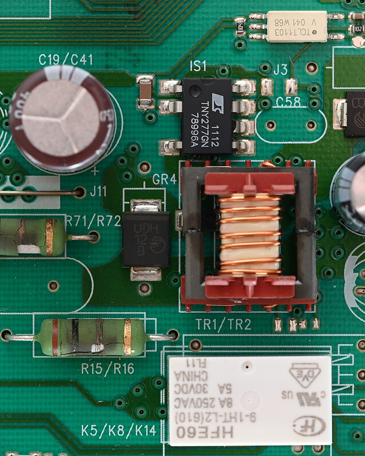 Tarjeta electrónica de control con relevador
